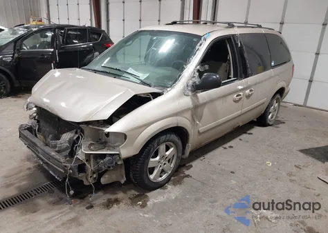 2006 Dodge Grand Caravan Sxt z USA, uszkodzony, nr VIN 2D4GP44L06R747525